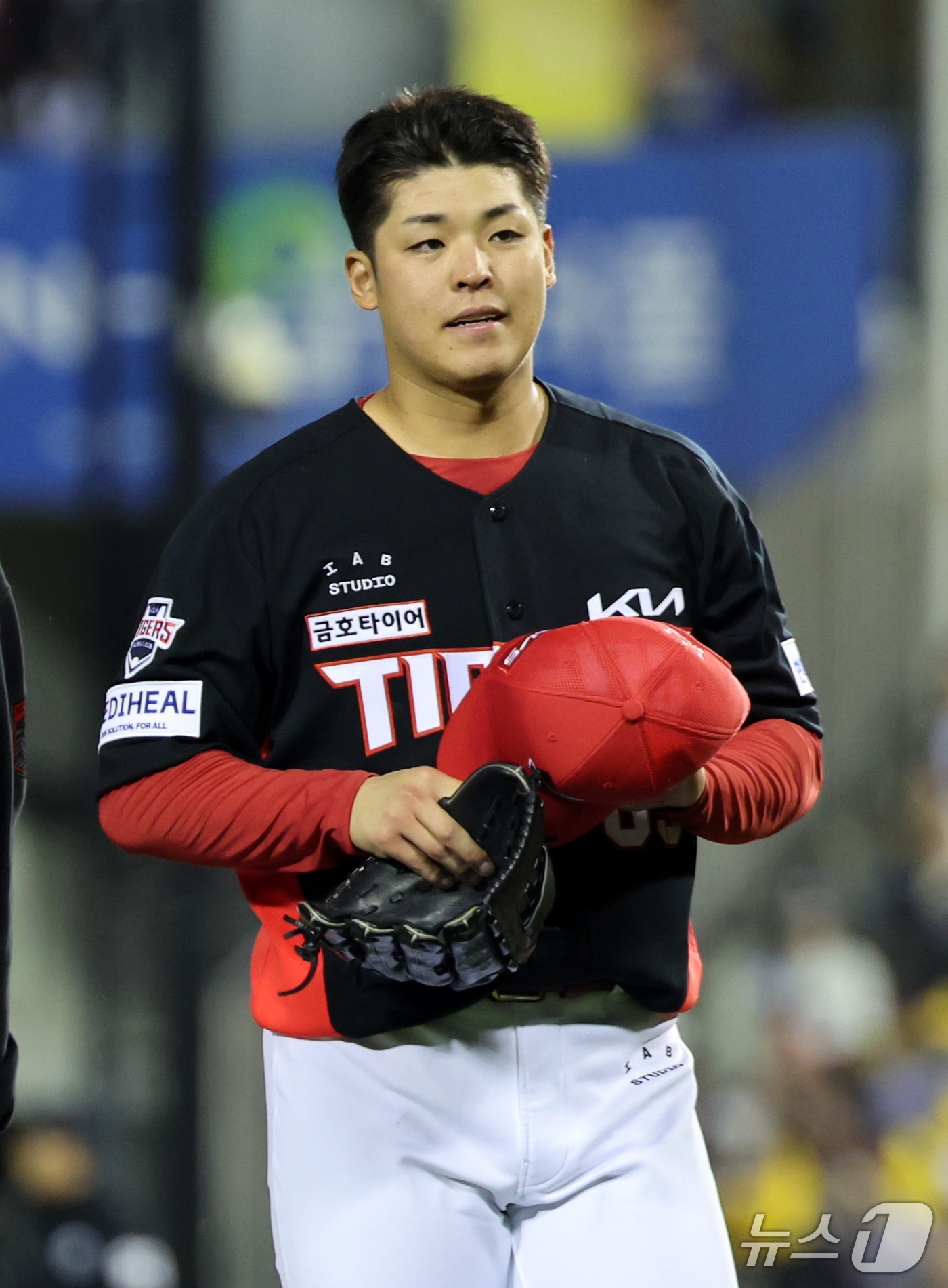 (서울=뉴스1) 박지혜 기자 = 20일 오후 서울 잠실야구장에서 열린 프로야구 2026 신한 SOL KBO 포스트시즌 준플레이오프 3차전 KIA 타이거즈와 LG 트윈스의 경기 6회 …