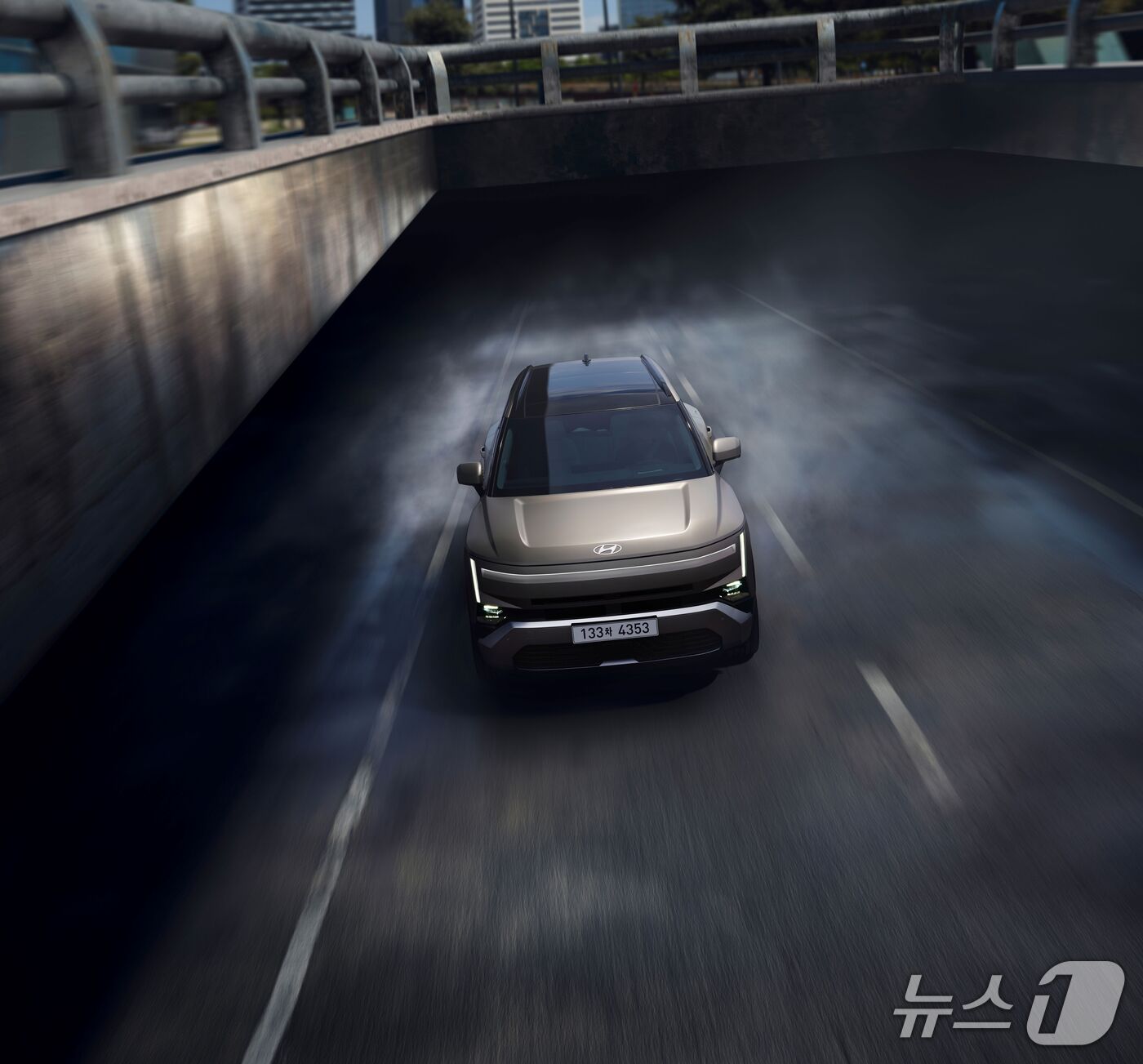 (서울=뉴스1) = 현대자동차가 ‘디 올 뉴 투싼(The all-new TUCSON)’의 주요 사양과 가격을 공개하고 21일 계약을 시작한다고 밝혔다. (현대자동차 제공. 재판매 …