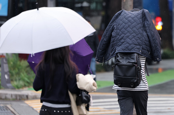 태풍 '참피' 영향…25일까지 제주 최대 250㎜ 폭우[내일 날씨]