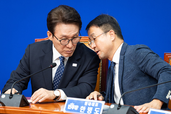 조희대 탄핵, 국조로 명분 쌓으려는 與…혁신당은 신속 결정 압박