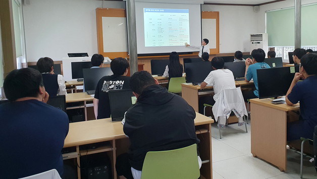 울릉도 수능 수험생들, 대치동 강사에 '맞춤형 컨설팅' 받았다