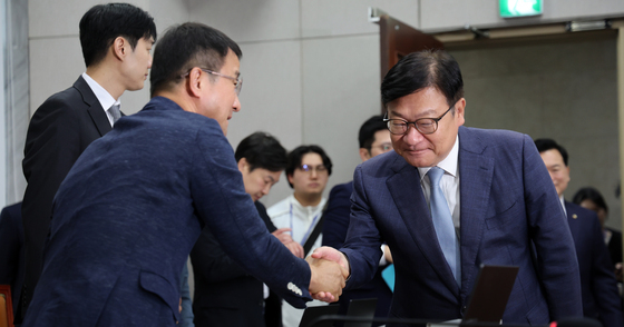 운영위, 靑 국감 증인 채택…강훈식·김용범·김현지·정진상 등은 제외