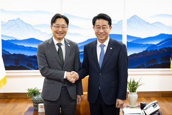 조 의장 "가교 기대" 임 실장 "소통·협치"…'소방 처우 개선'도 한목소리