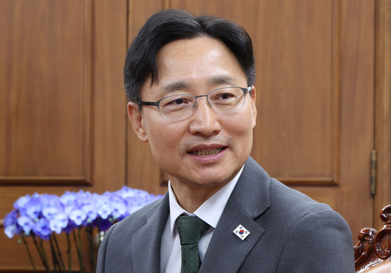 임광현 신임 대통령 비서실장, 조정식 국회의장 예방