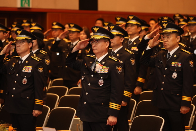 전북경찰청, 제81주년 경찰의 날 기념식…"도민 안전 굳건히 지킬 것"