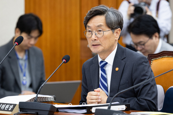 권익위원장, '조희대 업추비·청탁금지법 논란'에 "조속히 조사해 결론"