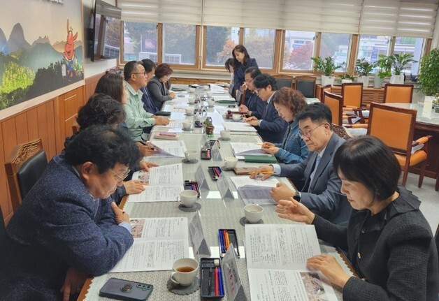 진안군 "기본소득, 거주지 관계없이 문구점·세탁소에서 사용"