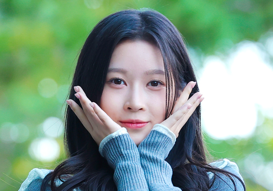 에이투오 라이트 영, 꽃