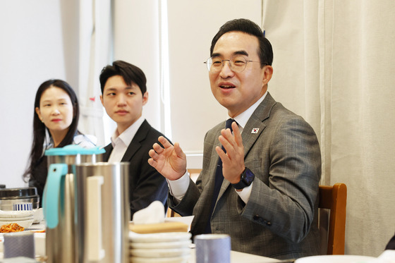 박홍근 "육아제도 편히 쓰도록 간부부터 솔선수범…인사·복무 개선 검토"