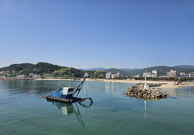"항구에 쌓인 모래, 해변으로"…양양군 낙산·동산항 준설 추진