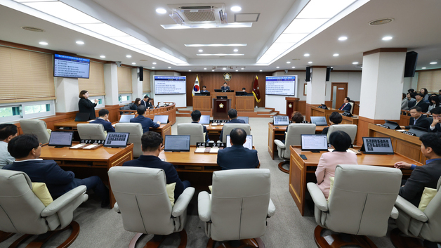 논산시의회 임시회 폐회…조례안 16건 등 37건 심의·의결