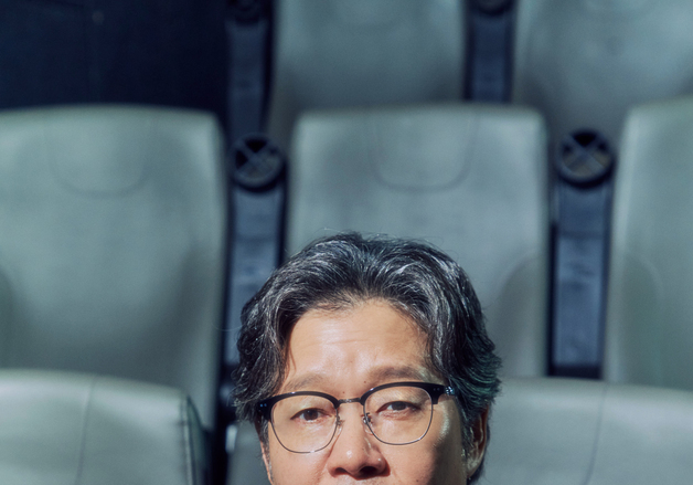 '수능 출제' 유재명 "눈도 안 보이고 무릎도 안 좋은 갱년기, 한 편이 소중해"