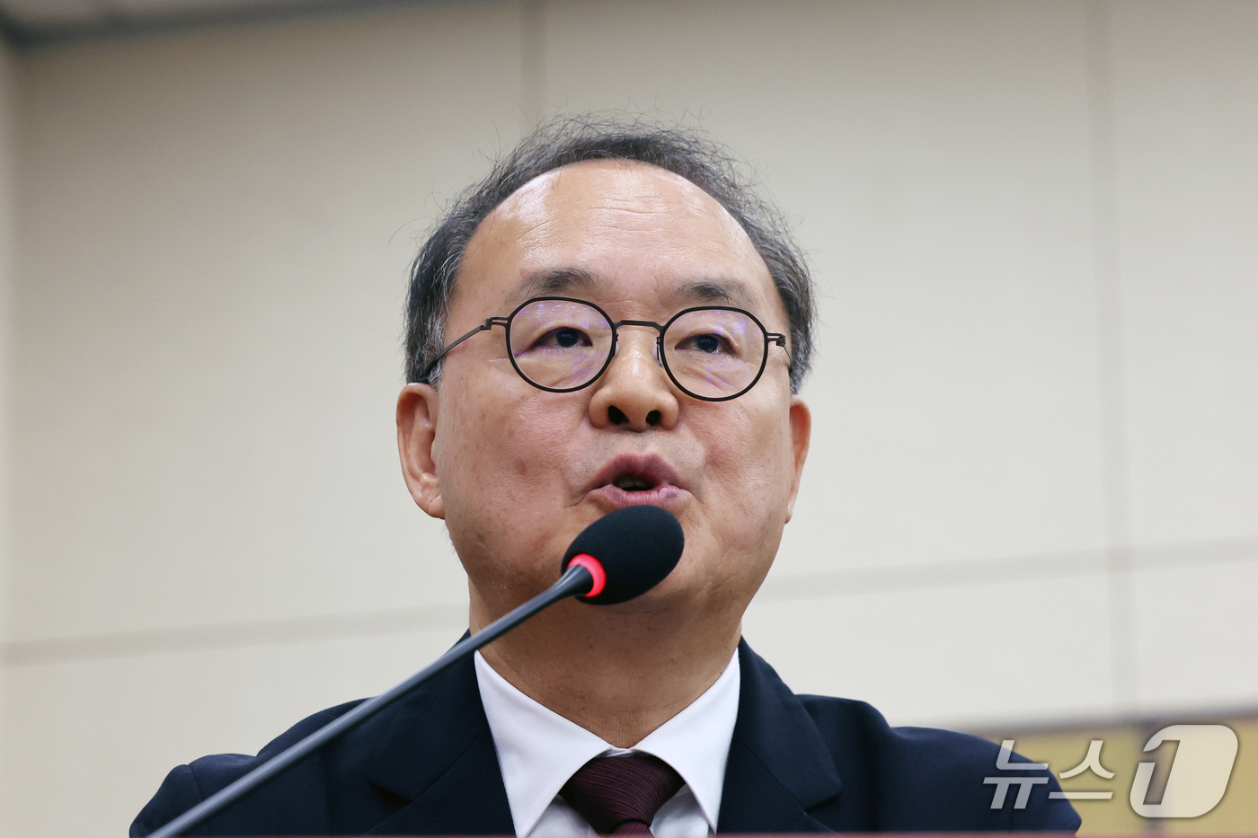 이용수 국정감사 출석 총정리｜손흥민 7번 발언&middot;96라인 은퇴설&middot;축구협회장 선거 12월 18일｜이용수 축구협회 회장 직무대행 답변 사진