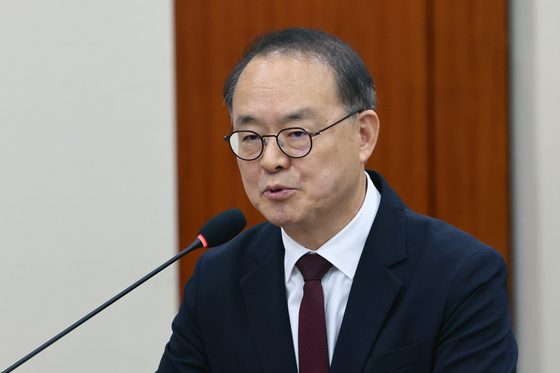 '96년생 은퇴설'에 의심받는 축구대표팀 리더십…협회 "개선 노력"