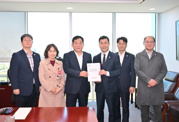 김영길 울산 중구청장, 국회서 현안 사업 설명 국비 지원 요청
