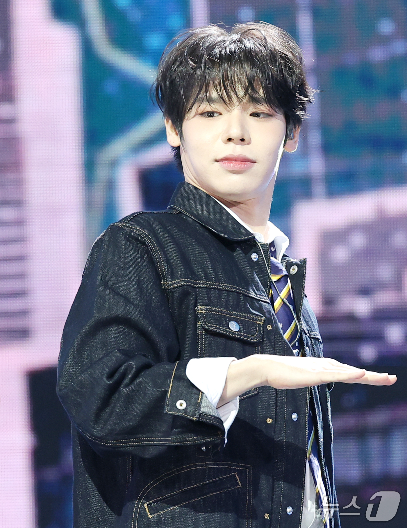 (고양=뉴스1) 권현진 기자 = 보이드 조주연이 21일 오후 경기도 고양시 일산 MBC드림센터에서 열린 MBC M ‘쇼! 챔피언’에 출연해 화려한 무대를 선보이고 있다. 2026. …