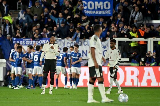 맨유, UCL 데뷔한 코모에 1-4 완패…7경기 연속 무승