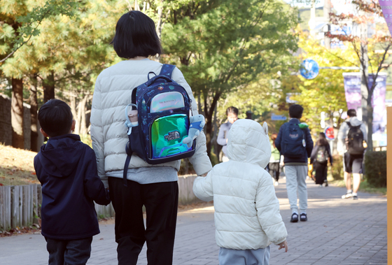 "가을도 못 즐겼는데 벌써 겨울"…전국 곳곳 한파특보에 핫팩·패딩까지