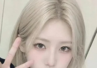 "가상 걸그룹 활동 중단 이유가 임신?…에스파는 왜 끼워 넣나" 비난 봇물