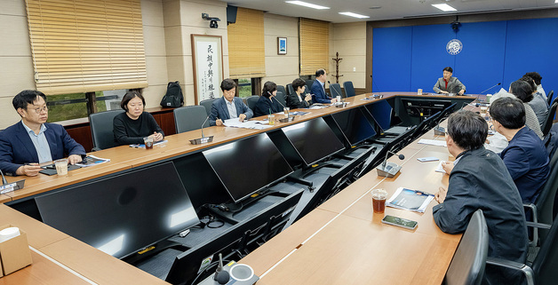 영남대 14개 단과대학장, '교육체계 대혁신' 매주 머리 맞댄다