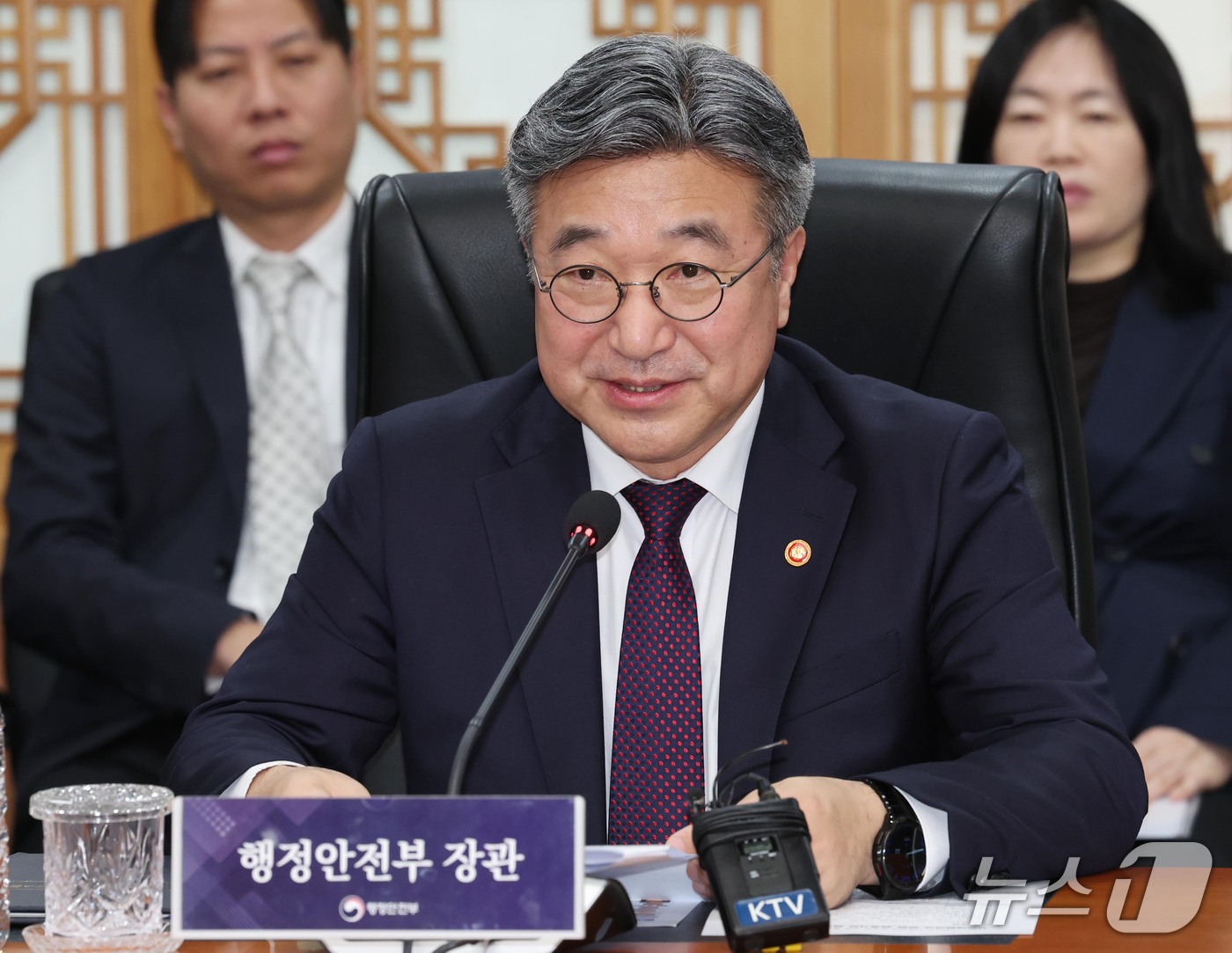 (서울=뉴스1) 이종덕 기자 = 윤호중 행정안전부 장관이 22일 서울 종로구 정부서울청사에서 열린 지방세 환급금 조회·환급 서비스 관계기관 업무협약식에서 인사말을 하고 있다. 20 …