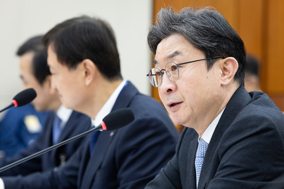 이억원 "솔리다임, 美 상장해도 중복상장…규제 적용 대상"