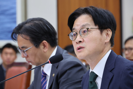 [국감] 국감 답변하는 김정관 산업통상부 장관