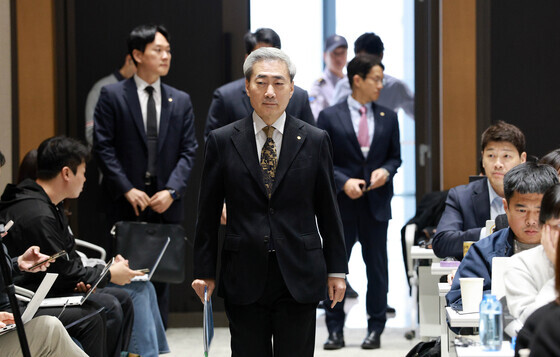 신현송 "최고가격제 장기적 제도 아냐"…박홍근 "재정부담 감안해 판단"