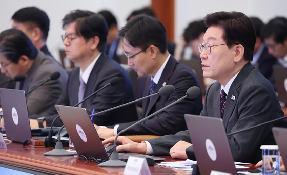 李대통령 "회복 더딘 부분에 자원 집중…청년일자리·주택·소비에 재정 투입"
