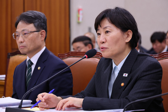 野 "농지 전수조사, 농촌 착취" 파상공세…송미령 "처분 아닌 적법화"(종합)