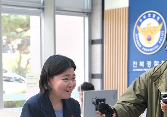 전북경찰청 방문한 임은정 청장