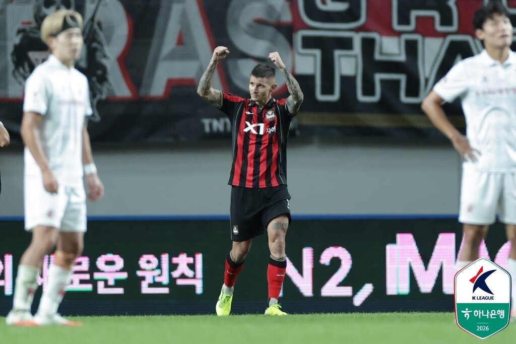 본문 이미지 - 득점왕 경쟁 중인 FC서울 공격수 클리말라. (한국프로축구연맹 제공. 재판매 및 DB 금지)