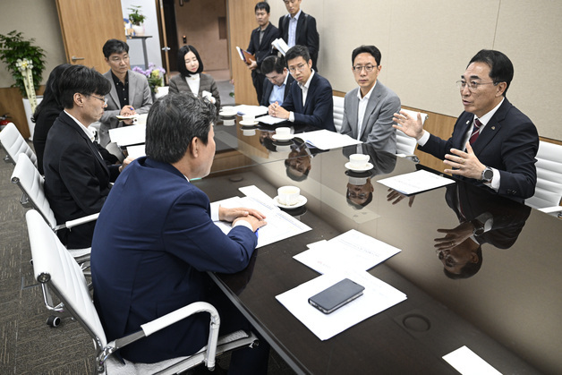 박수현, 정부에 공공기관 충남혁신도시 유치 등 지원 건의