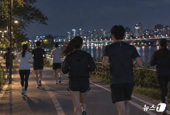 "가성비 좋게 상대 찾는 곳"…'불륜 성지 러닝크루' 커뮤니티 폭로 글