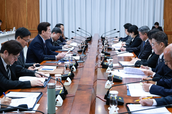 초안전사회 범정부 대응 회의 주재하는 이재명 대통령