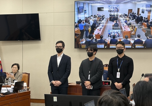 안경 쓴 3명 중 촬영자는?…국감장에 등장한 'AI 글라스'