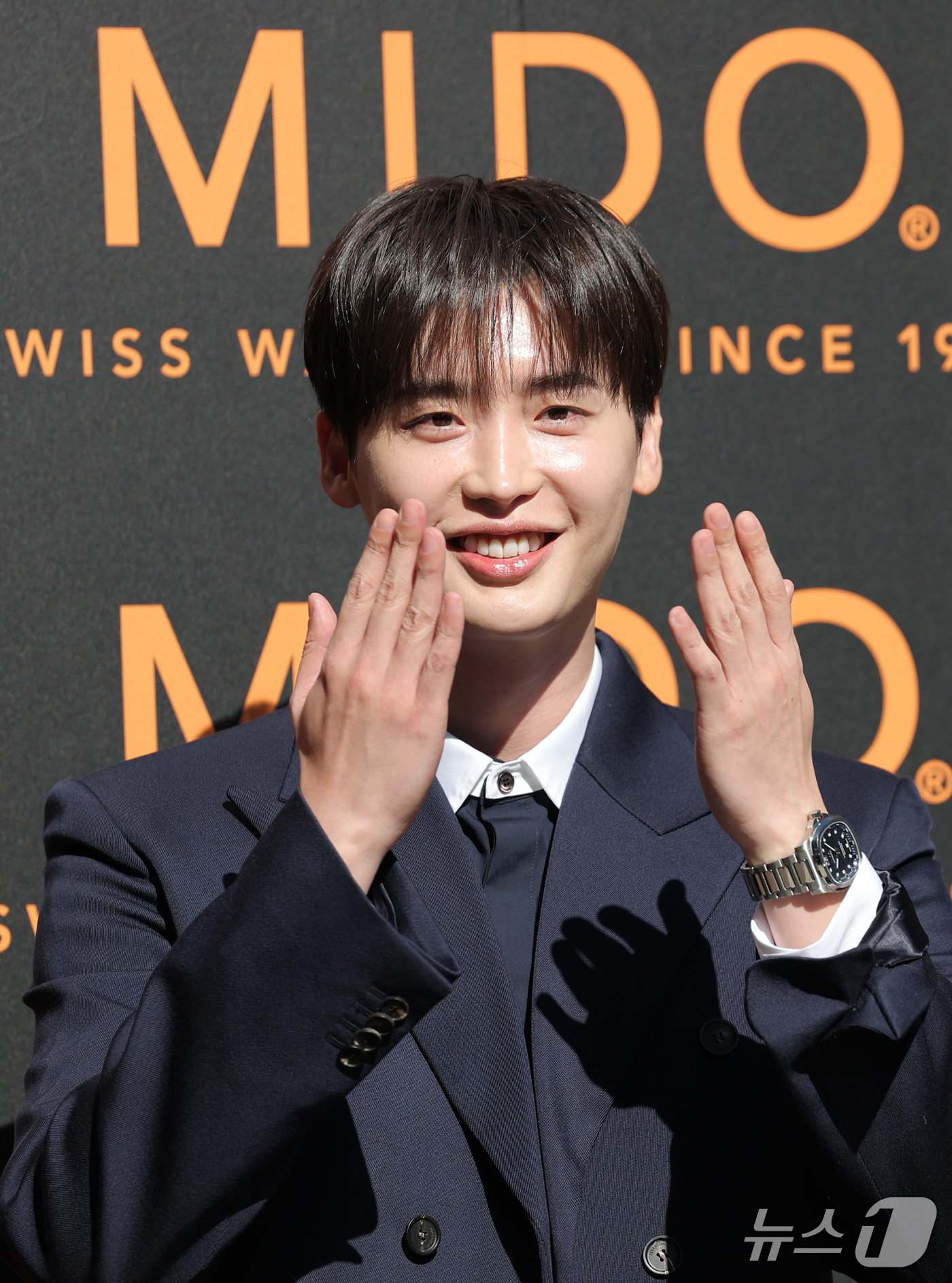 (서울=뉴스1) 권현진 기자 = 배우 이종석이 23일 서울 중구 코브 더 장충에서 열린 스위스 워치 브랜드 미도(MIDO) '멀티포트 TV 빅 데이트 크로노미터' 론칭 행사에 참석 …