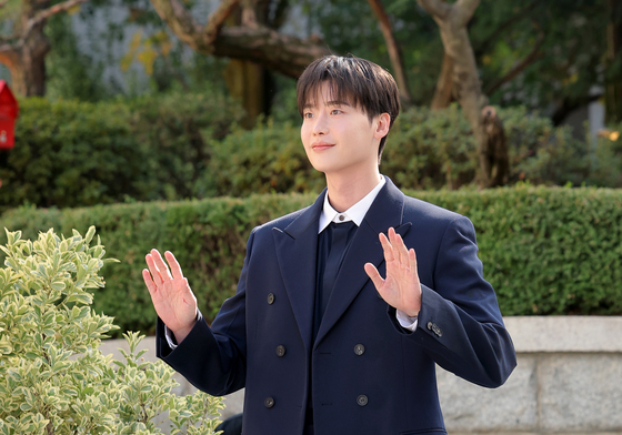 이종석, 반짝반짝