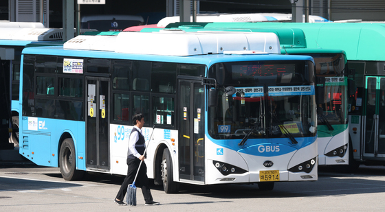 경기버스 노조 파업 찬반투표 돌입…30일 총파업 기로