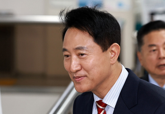 법정 향하는 오세훈 시장