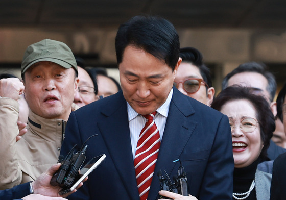 '항소심 무죄' 울먹이는 오세훈 시장
