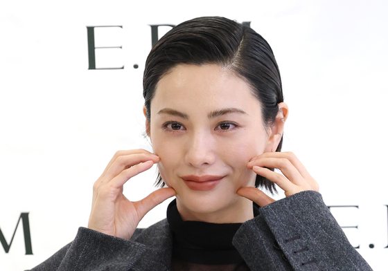 탑과 사랑에 빠진 나나