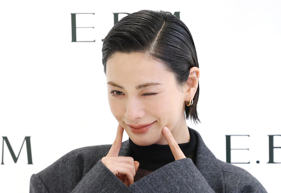 나나, 탑이 반한 애교