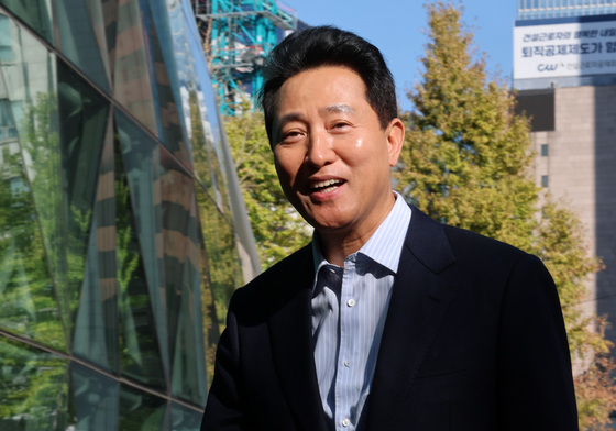 오세훈 '2심 무죄'에 엇갈린 반응…與 "무죄 자판기" 野 "사필귀정"