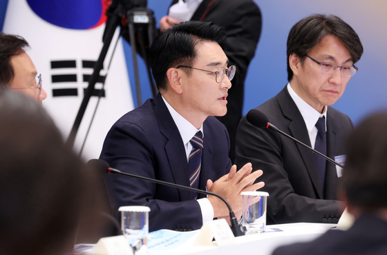 발언하는 박용진 규제합리화위원회 부위원장