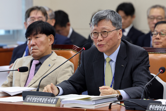 [국감] 답변하는 이병훈 한국산업인력공단 이사장