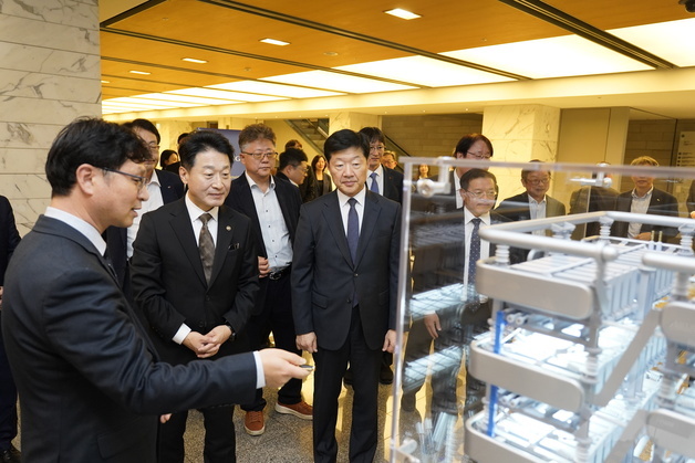 효성중공업, 2GW급 서해안 HVDC 국산화 속도…핵심기술 확보 추진
