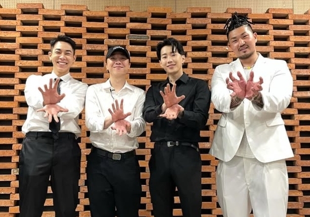"진짜 몬쉥긴 아이돌, TV 끄고 싶다"…일본 팬 '넉살·박재범·로꼬' 조롱