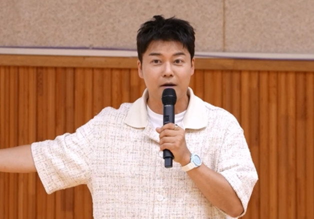 전현무, 1년만에 한국어교원 2급 자격증 취득…"유독 바빴는데" 깜짝