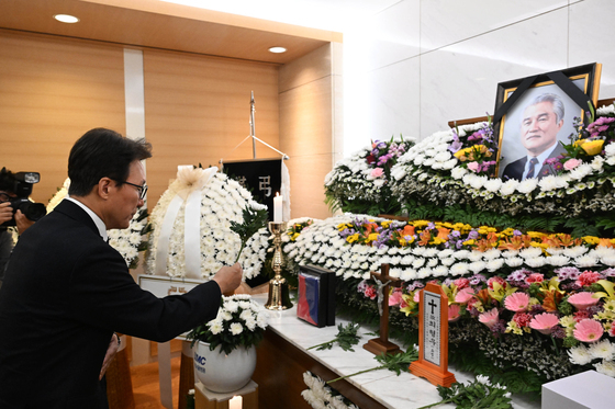 김민석·장동혁, 故최형우 빈소 조문…"민주화에 큰 헌신"(종합)